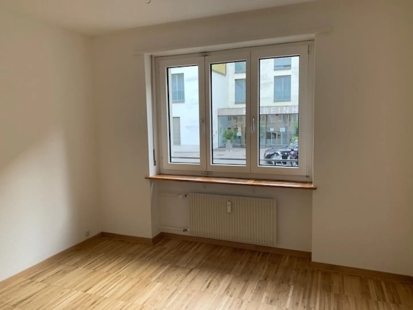 Moderne 4-Zimmerwohnung in Basel - Foto 4 von 10