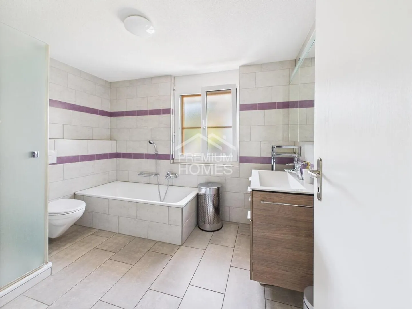 Single house for sale - Photo 4 of 10