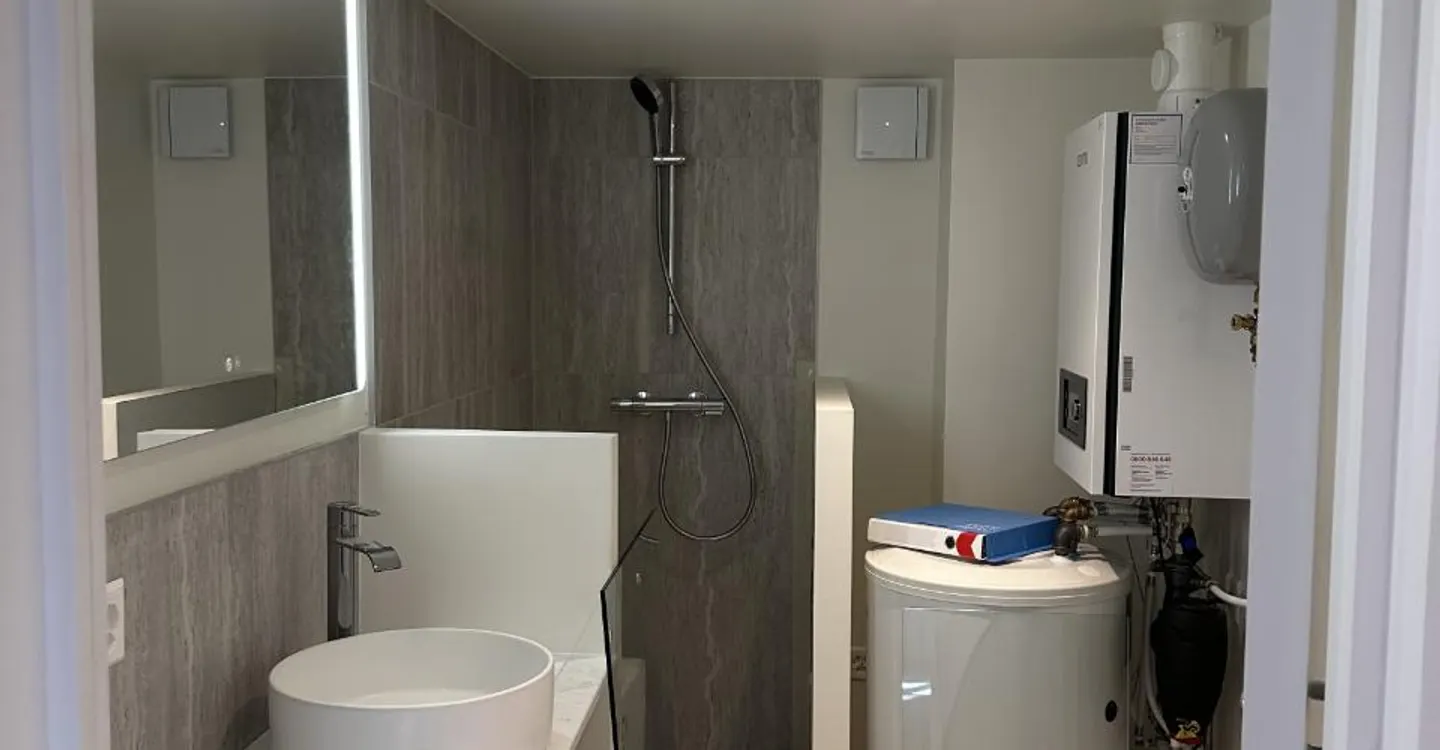 Charmant Appartement Dernier Étage - Photo 7 sur 9