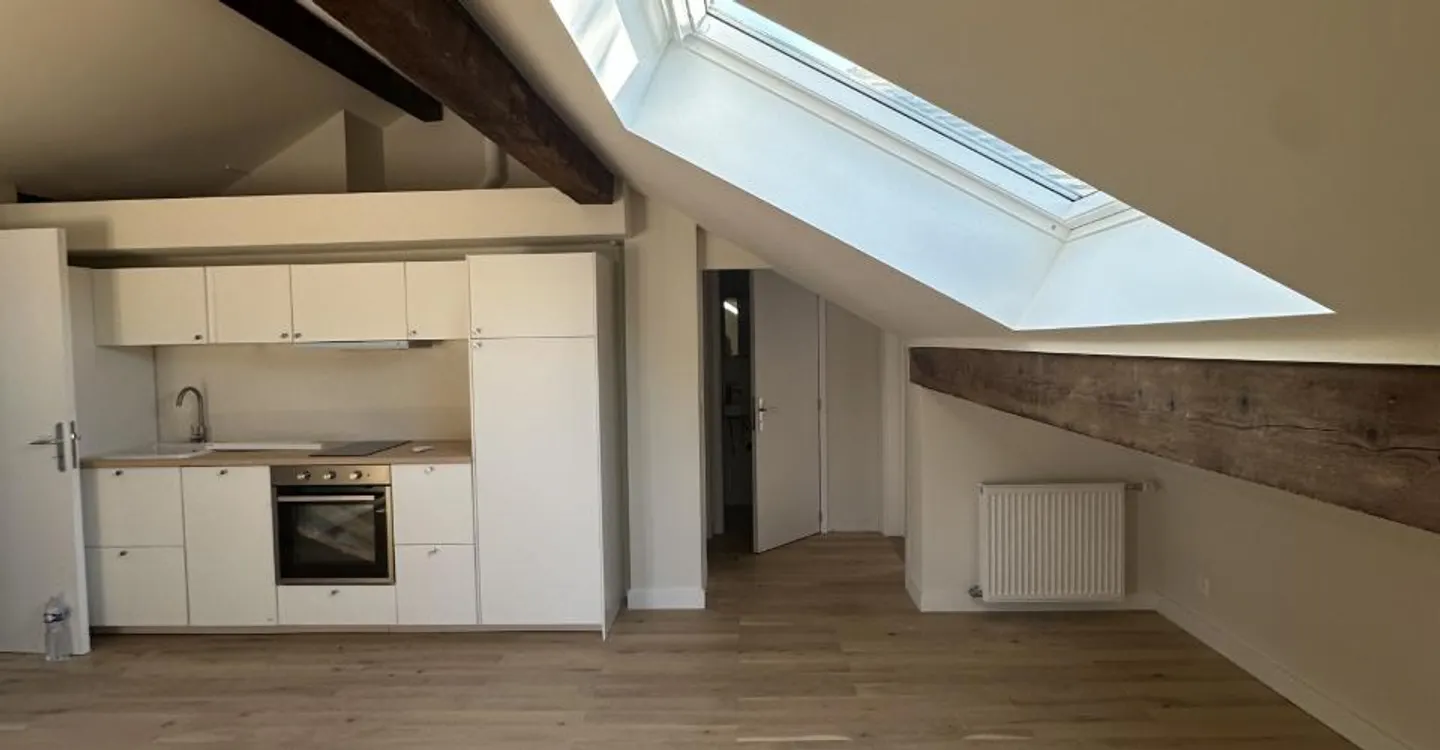 Charmant Appartement Dernier Étage - Photo 8 sur 9