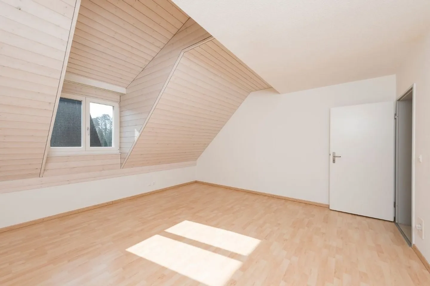 Geräumige 5.5-Zimmerwohnung - Foto 4 von 10