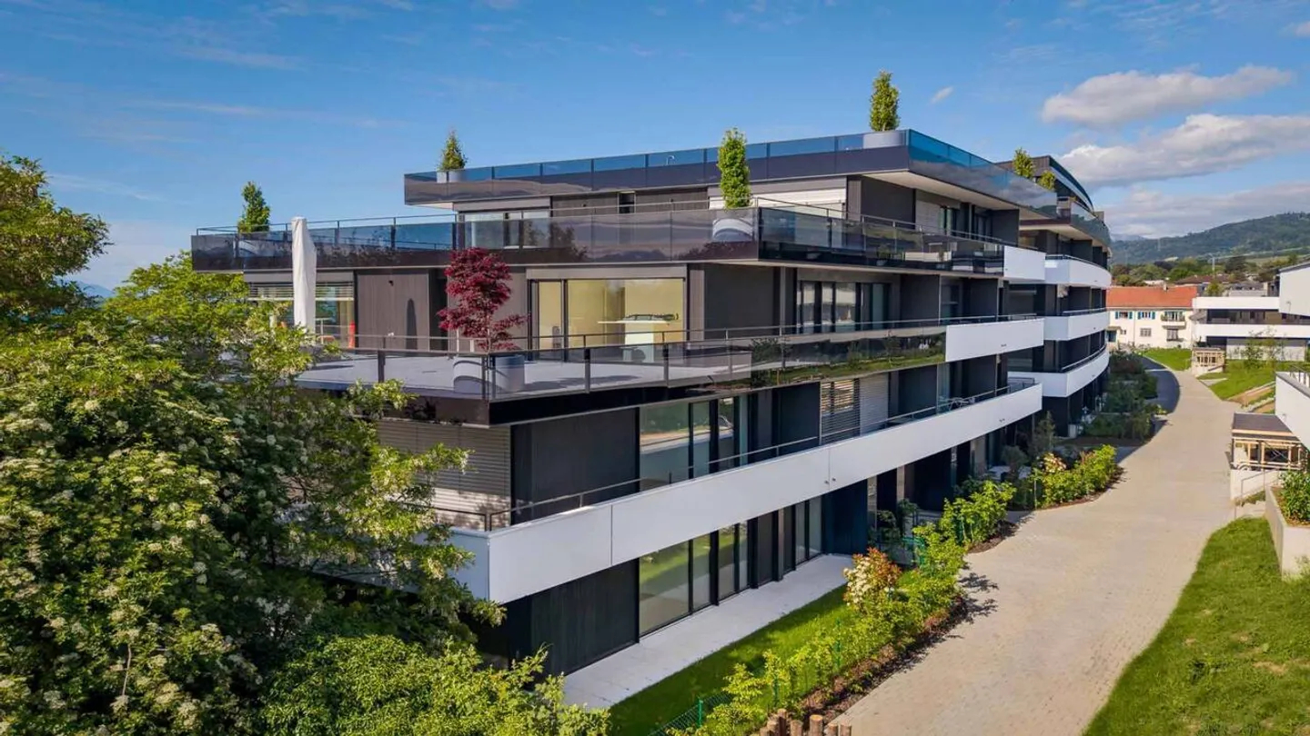 Appartamento straordinario di 5,5 stanze con terrazza e giardino privato - Foto 10 di 13
