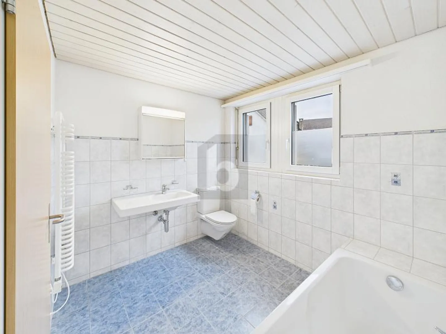 PRICE HIT! LOTS OF SPACE AND GIGANTIC ROOM HEIGHT! - Photo 4 of 6