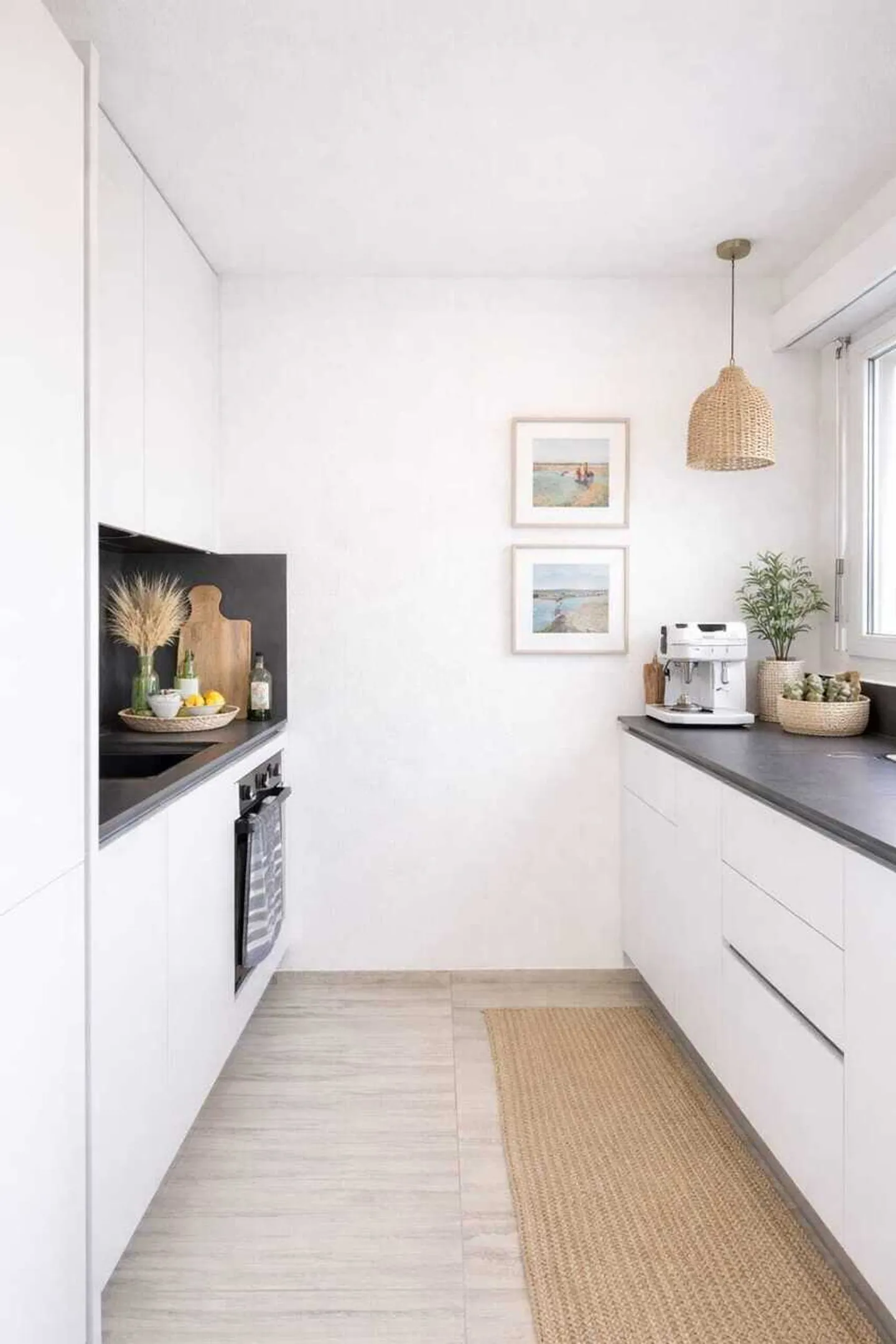 Appartement 2,5 pièces, fraîchement rénové, central à Losone - Photo 4 sur 13