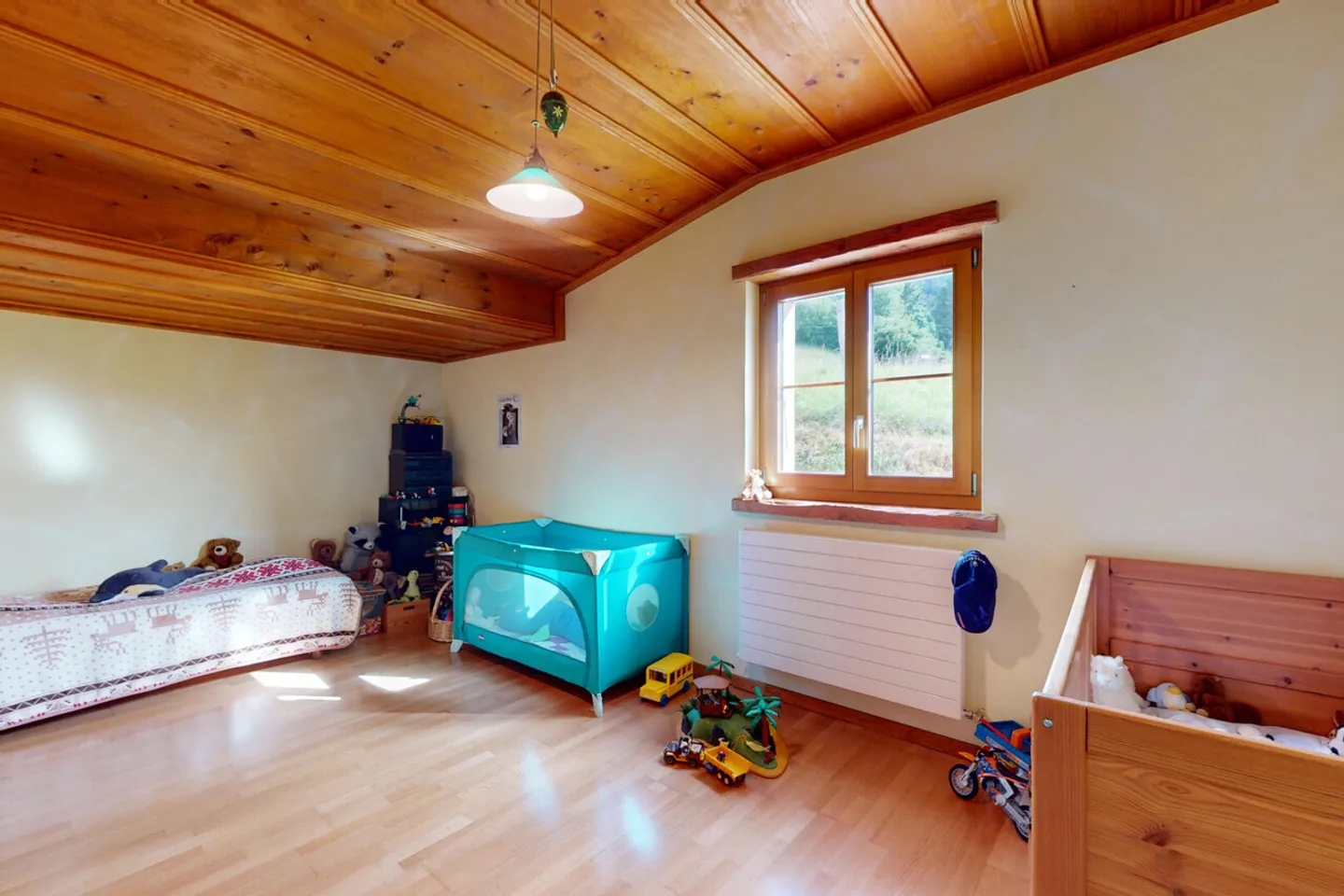 Die perfekte Balance: Zeitgenössische Eleganz und Ruhe in Court - Foto 21 von 28