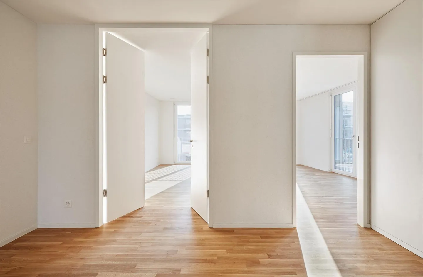 Schön und grosszügig wohnen! - Foto 2 von 5