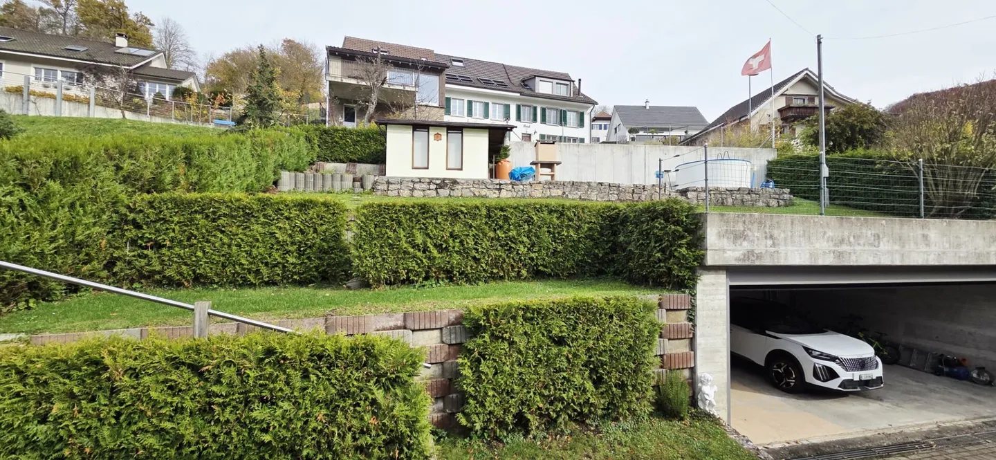 Casa familiare moderna con giardino - Foto 16 di 19