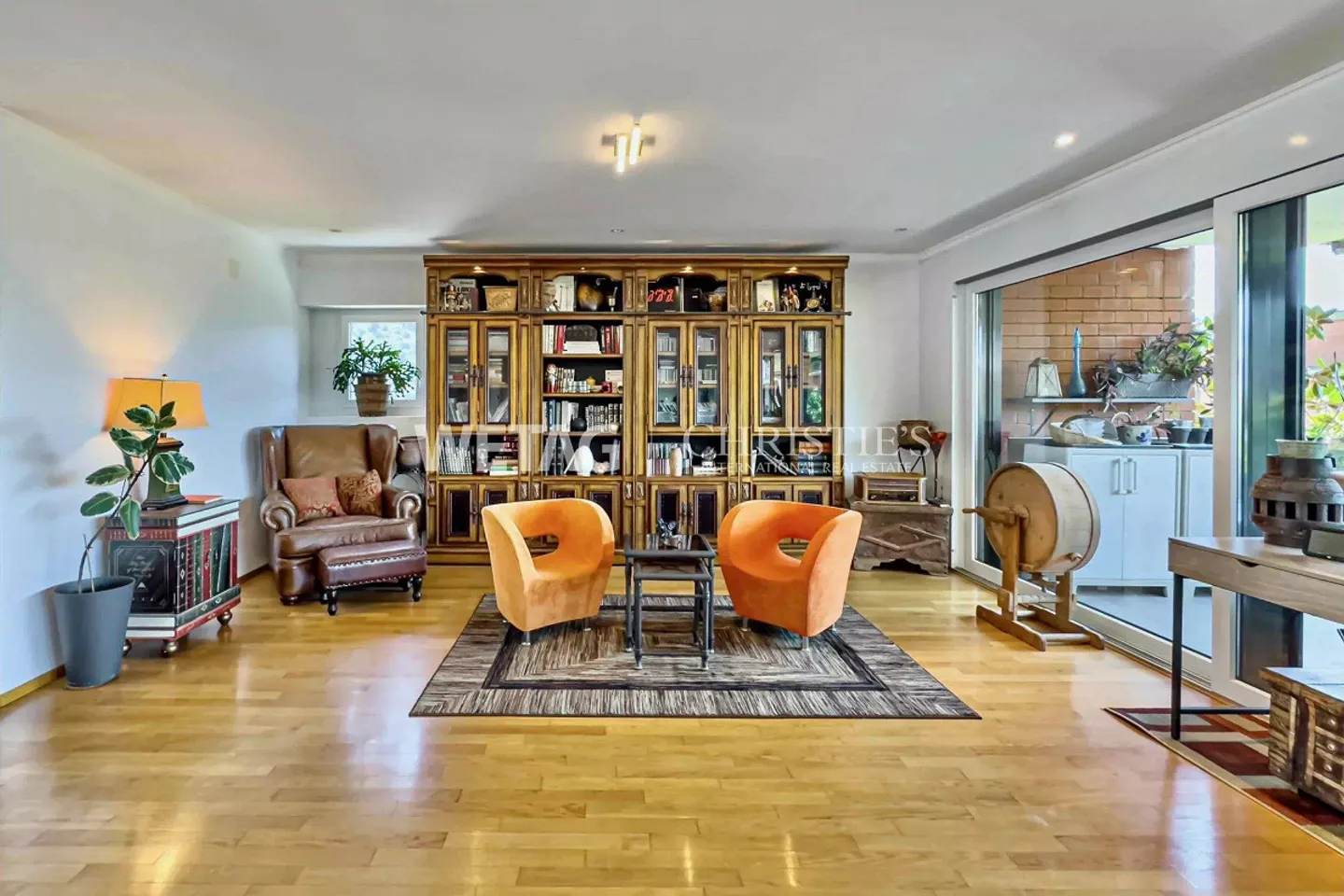 Lugano-Agno: Penthouse Apartment near Lake Lugano for Sale - Photo 2 of 11