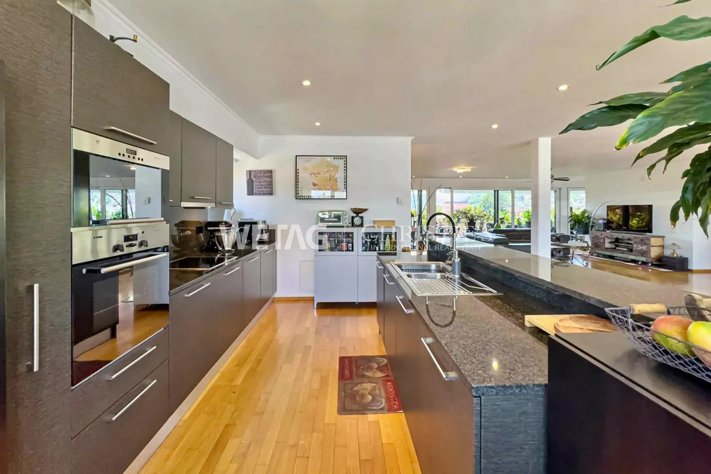 Lugano-Agno: Penthouse Apartment near Lake Lugano for Sale - Photo 8 of 11