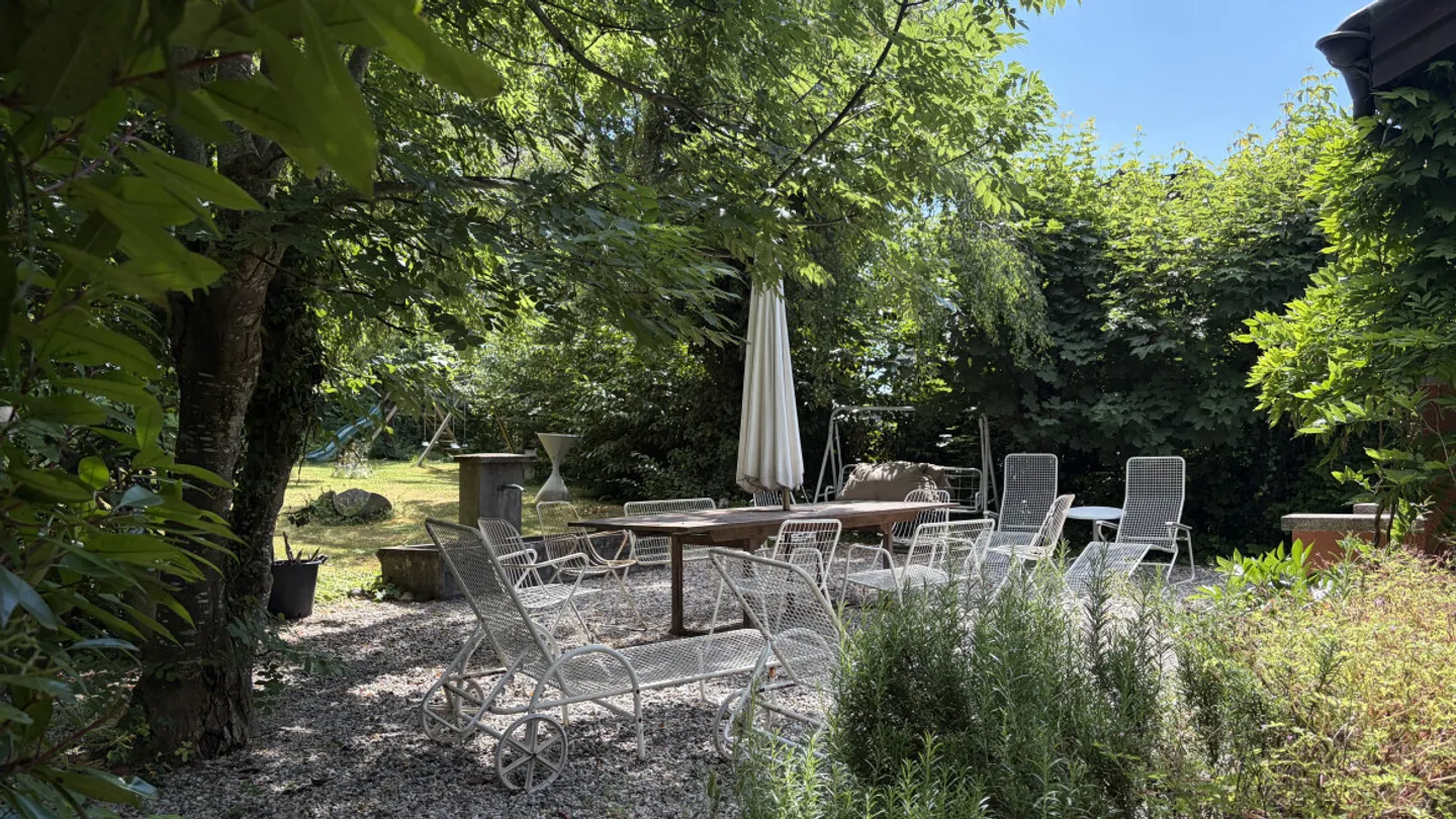 Élégante villa rénovée dans un cadre de vie paisible - Photo 13 of 13
