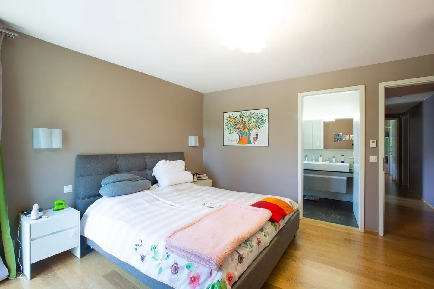 Spacieux appartement de 4.5 pièces avec grand balcon - Photo 4 sur 13