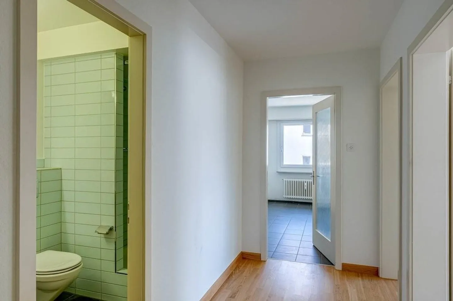 Renovated apartment in a quiet location - Photo 3 of 8