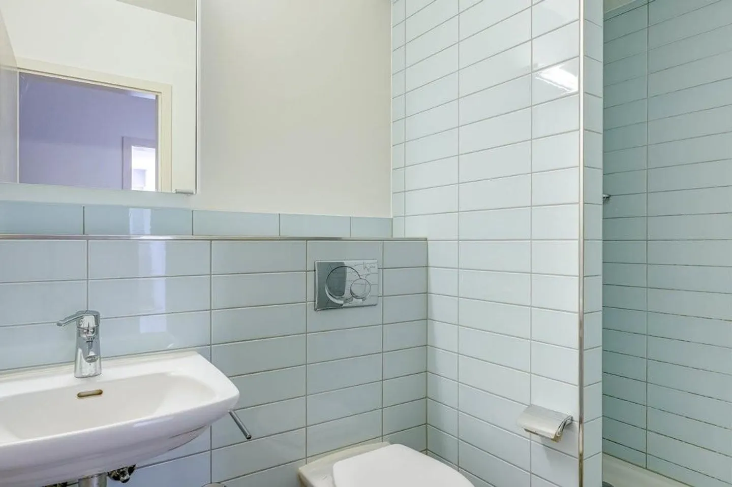 Renovated apartment in a quiet location - Photo 5 of 8
