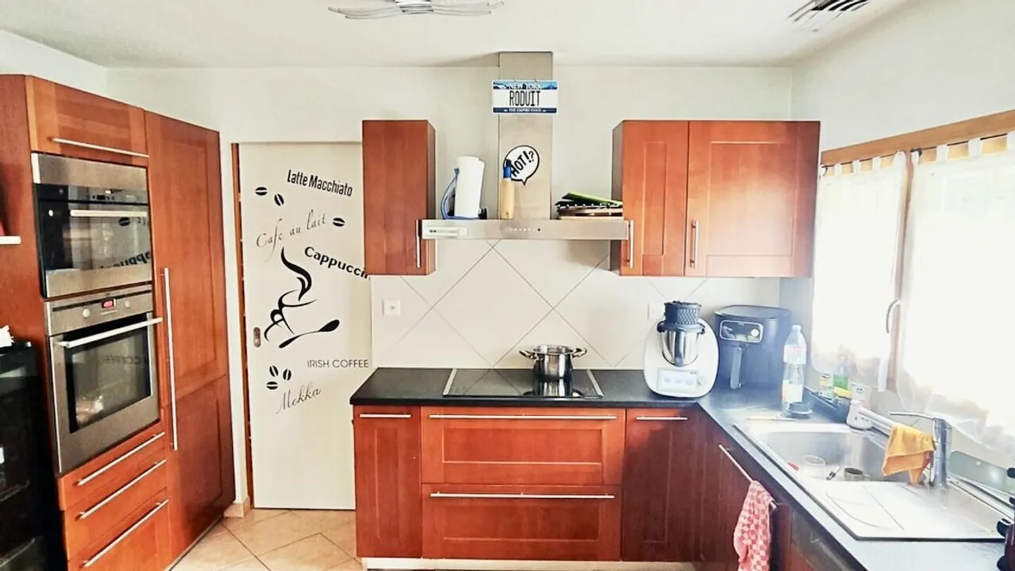 Spacious villa for sale in Fully - Photo 13 of 16