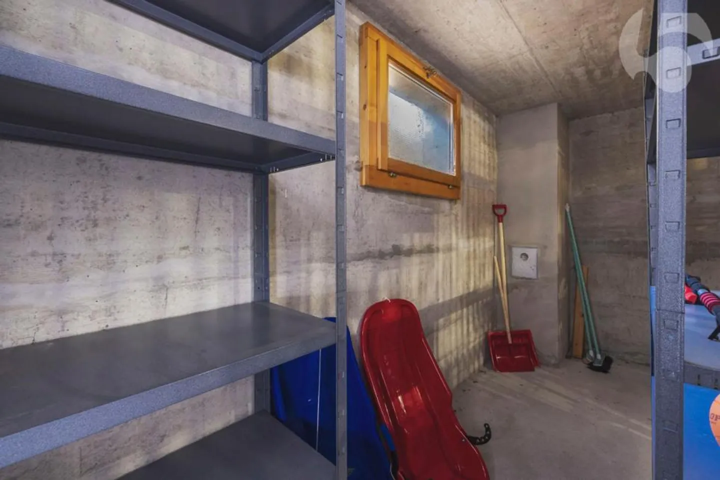 Appartement directement sur les pistes avec balcon et vue imprenable sur les montagnes - Photo 10 sur 12