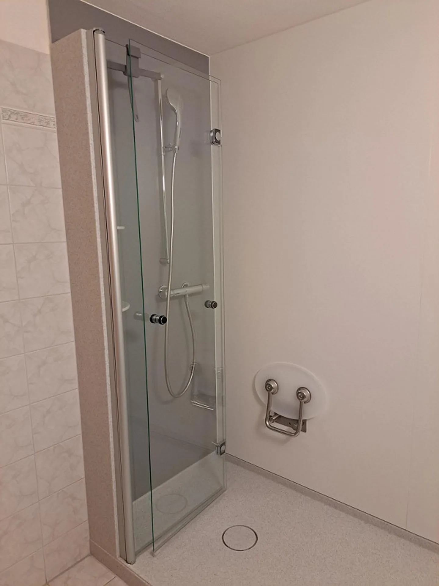Hauswart mit 4 1/2 Zi. Wohnung - Foto 7 von 16