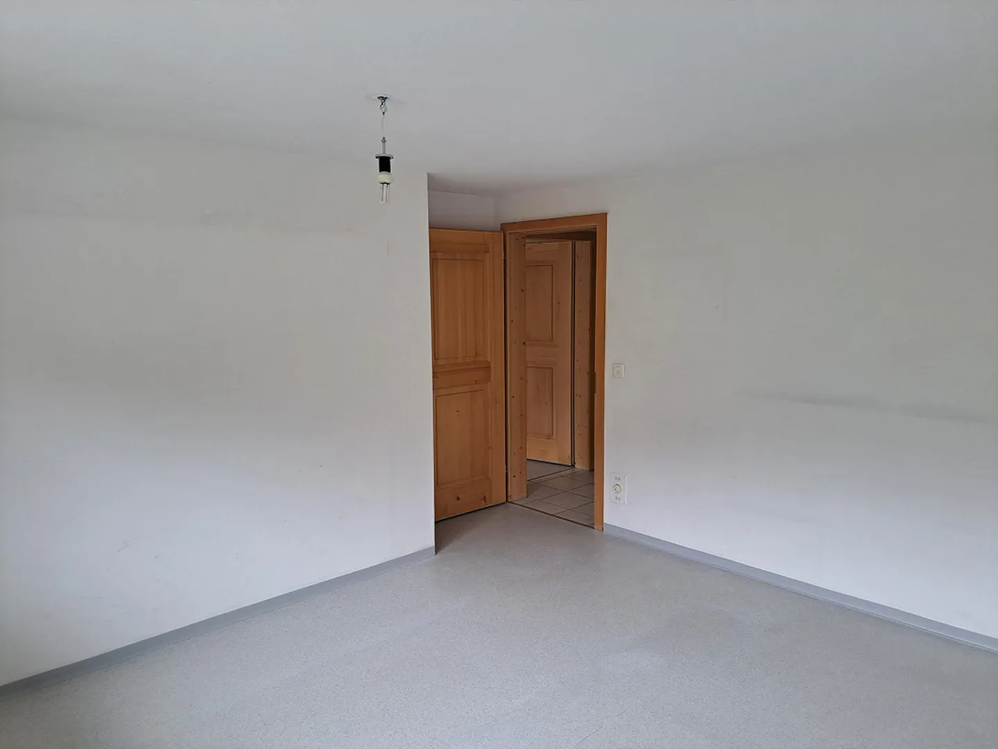Hauswart mit 4 1/2 Zi. Wohnung - Foto 10 von 16