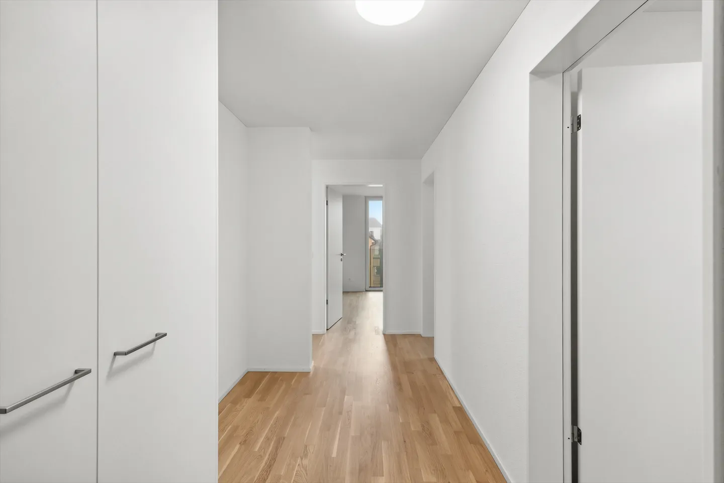 3.5 Room Apartment - Photo 12 of 12