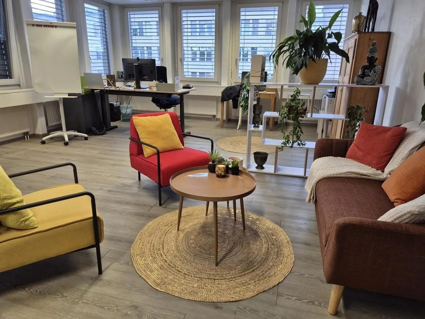 Bureau Moderne à Louer - Photo 3 sur 6