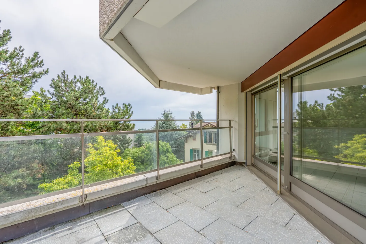 Duplex d’exception avec terrasse et jardin au cœur de Lausanne - Photo 3 of 13