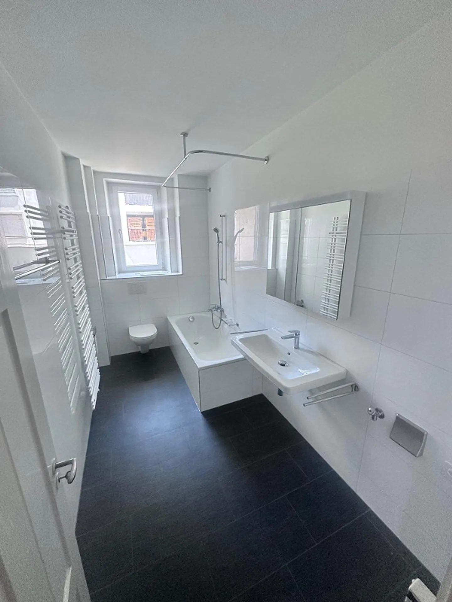 Appartamento di 5,5 stanze vicino al lago - Foto 3 di 11