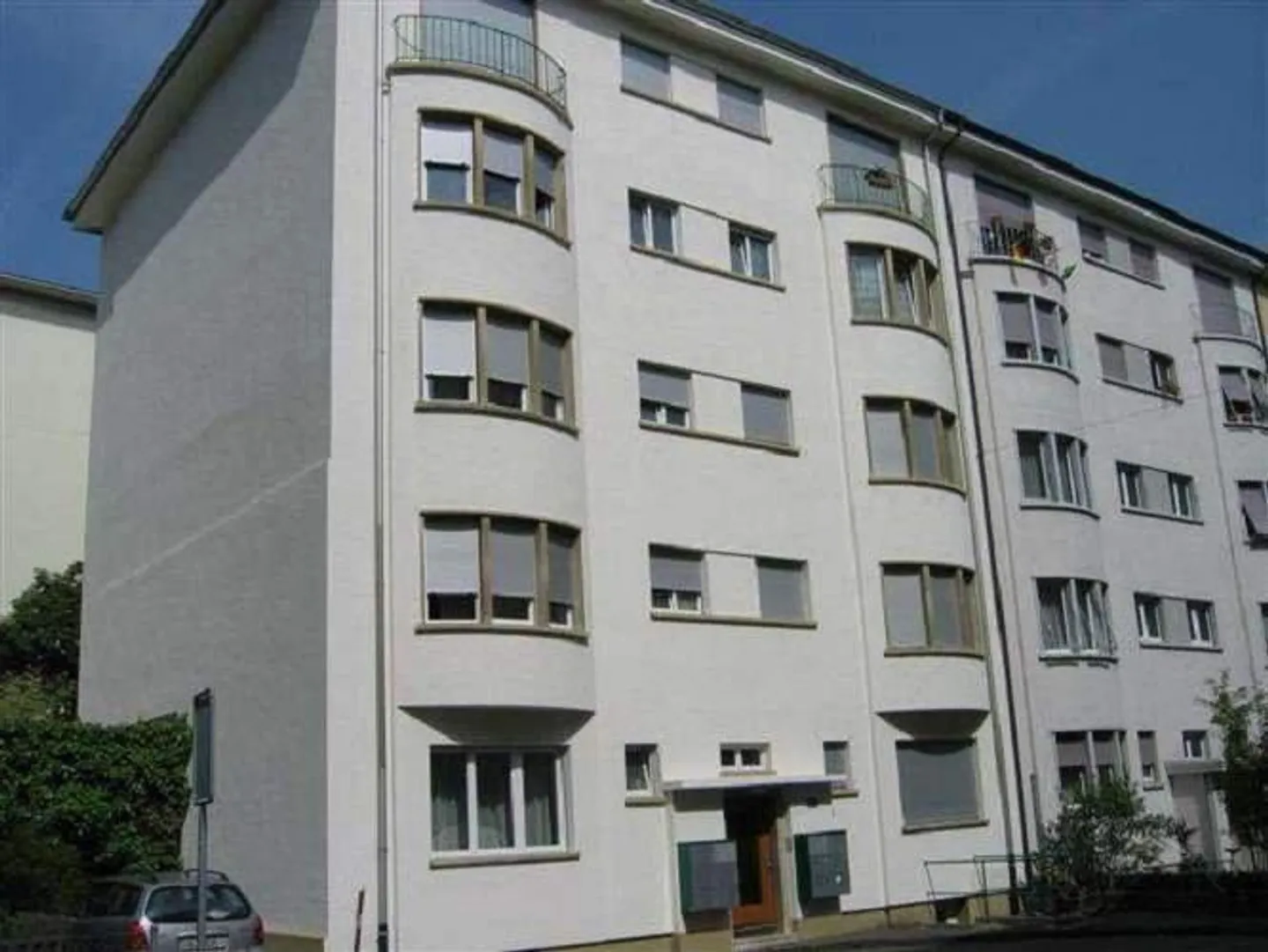 an ruhiger Strasse - Photo 1 sur 5