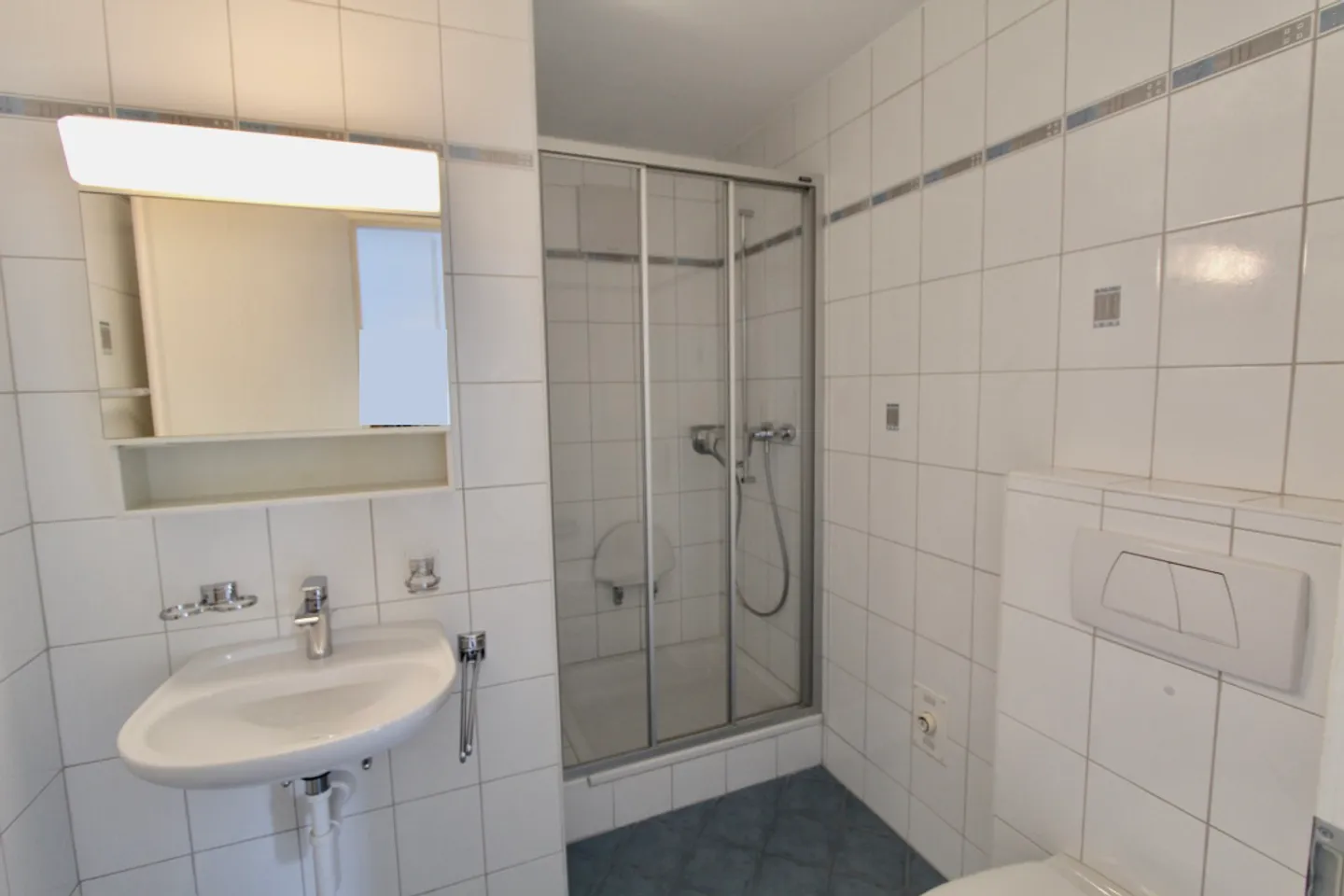 Duplex - Photo 7 of 13
