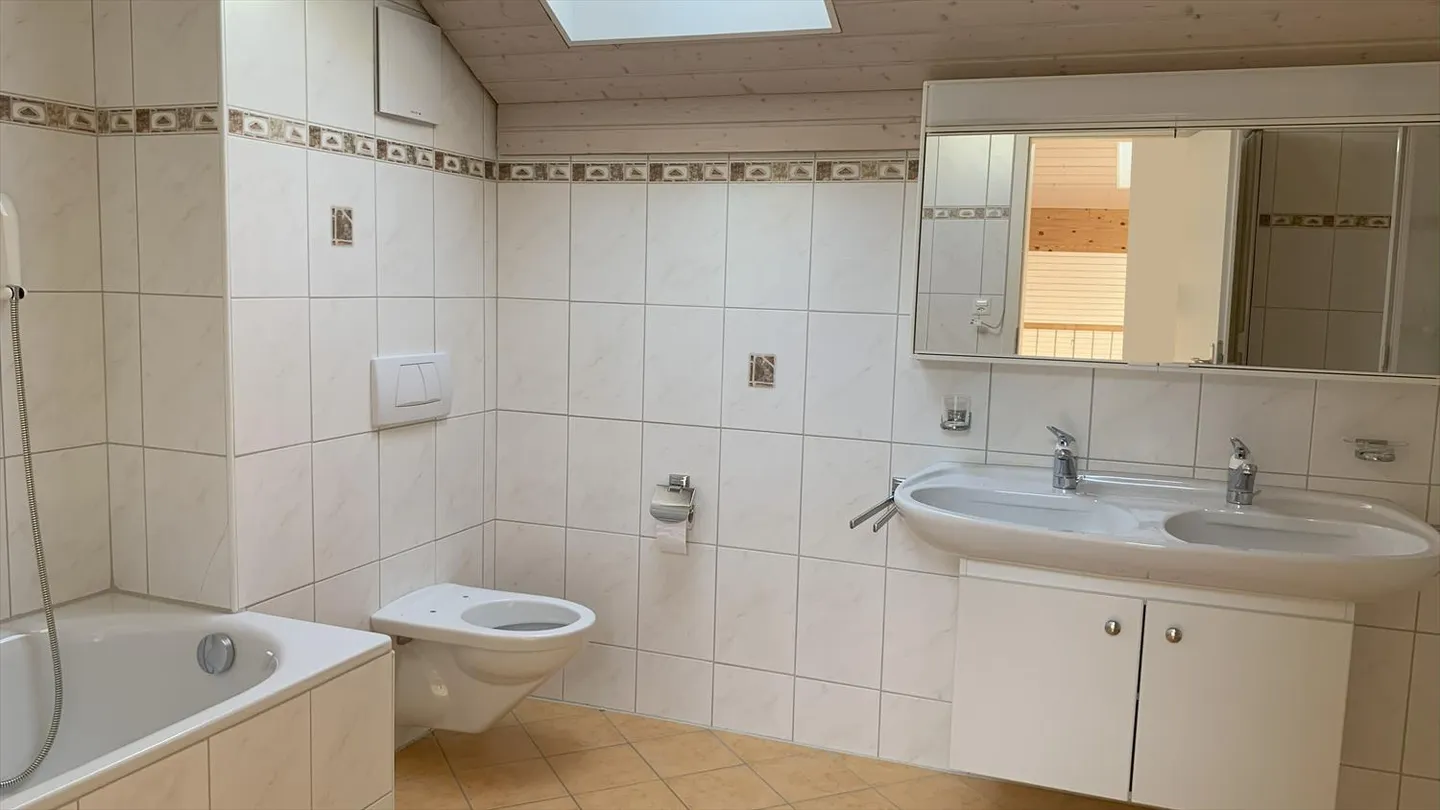 Duplex - Photo 8 of 13