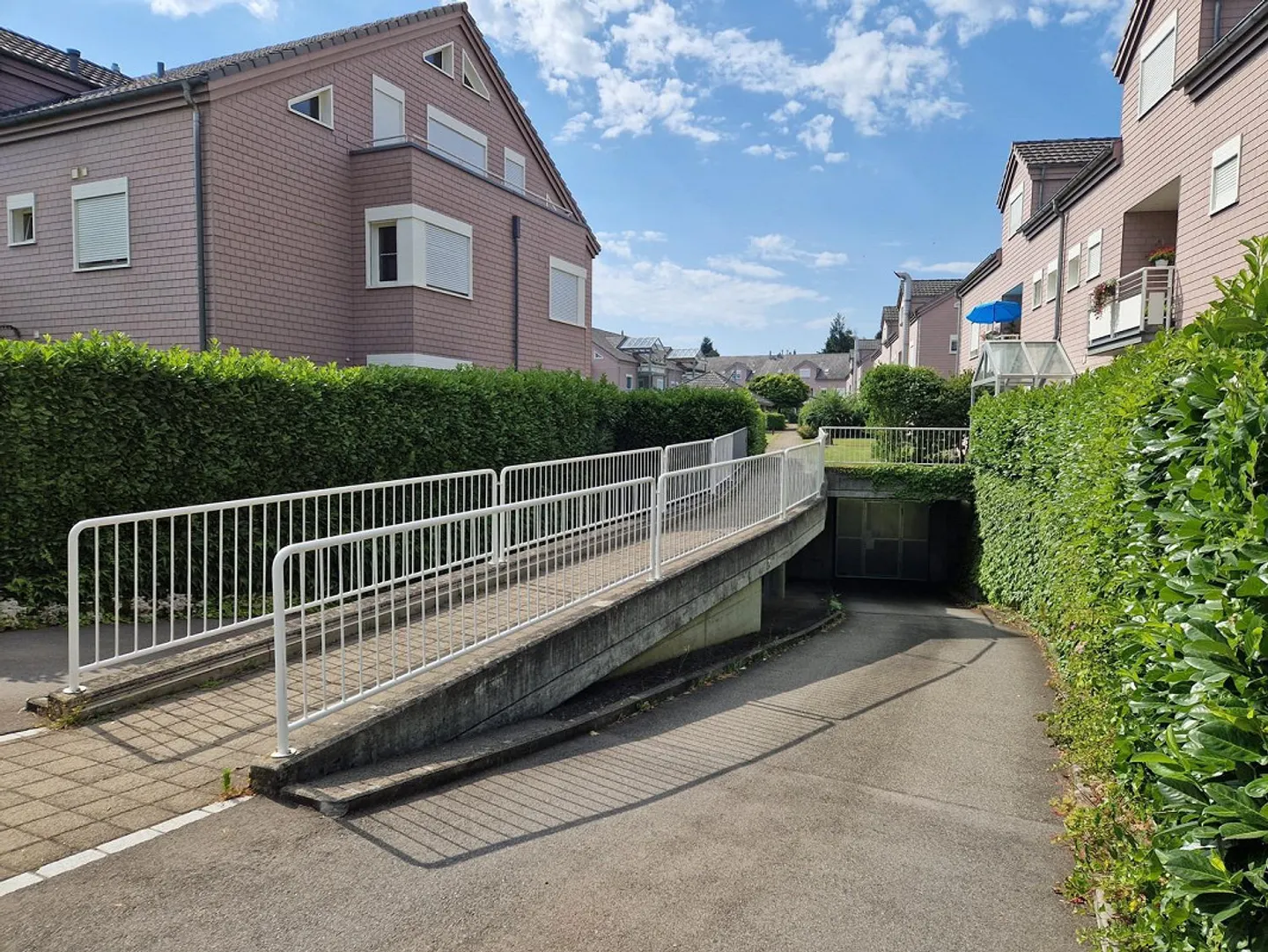 Sicherer Einstellplatz in Fislisbach - Foto 1 von 2