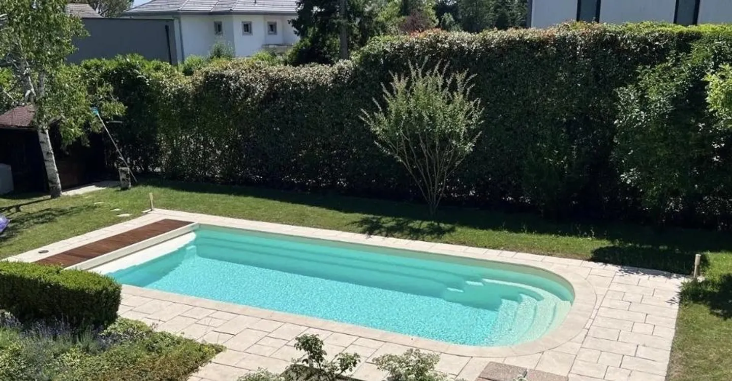 DA AFFITTARE - RARO A COPPET: VILLA INDIVIDUALE CON PISCINA RISCALDATA, DA - Foto 2 di 12