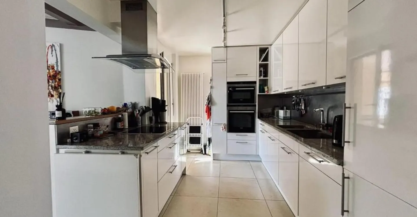 DA AFFITTARE - RARO A COPPET: VILLA INDIVIDUALE CON PISCINA RISCALDATA, DA - Foto 5 di 12
