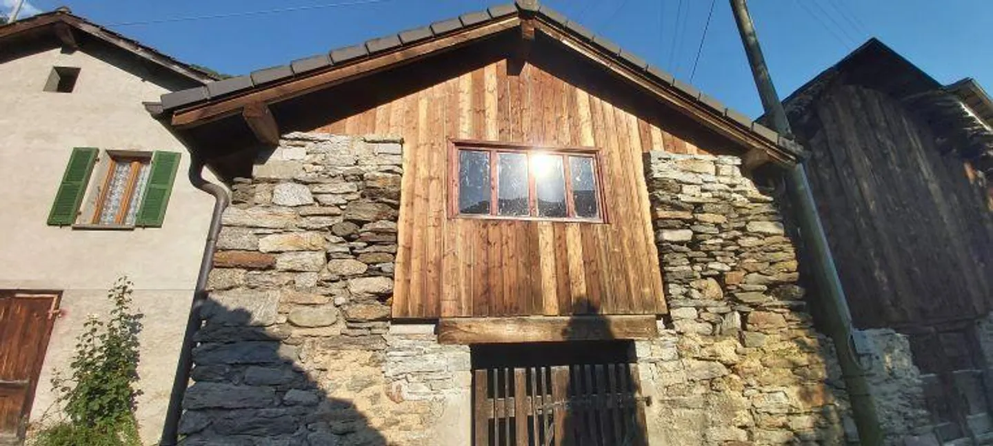 Charmantes Chalet im Sonnigen Tal - Foto 2 von 15