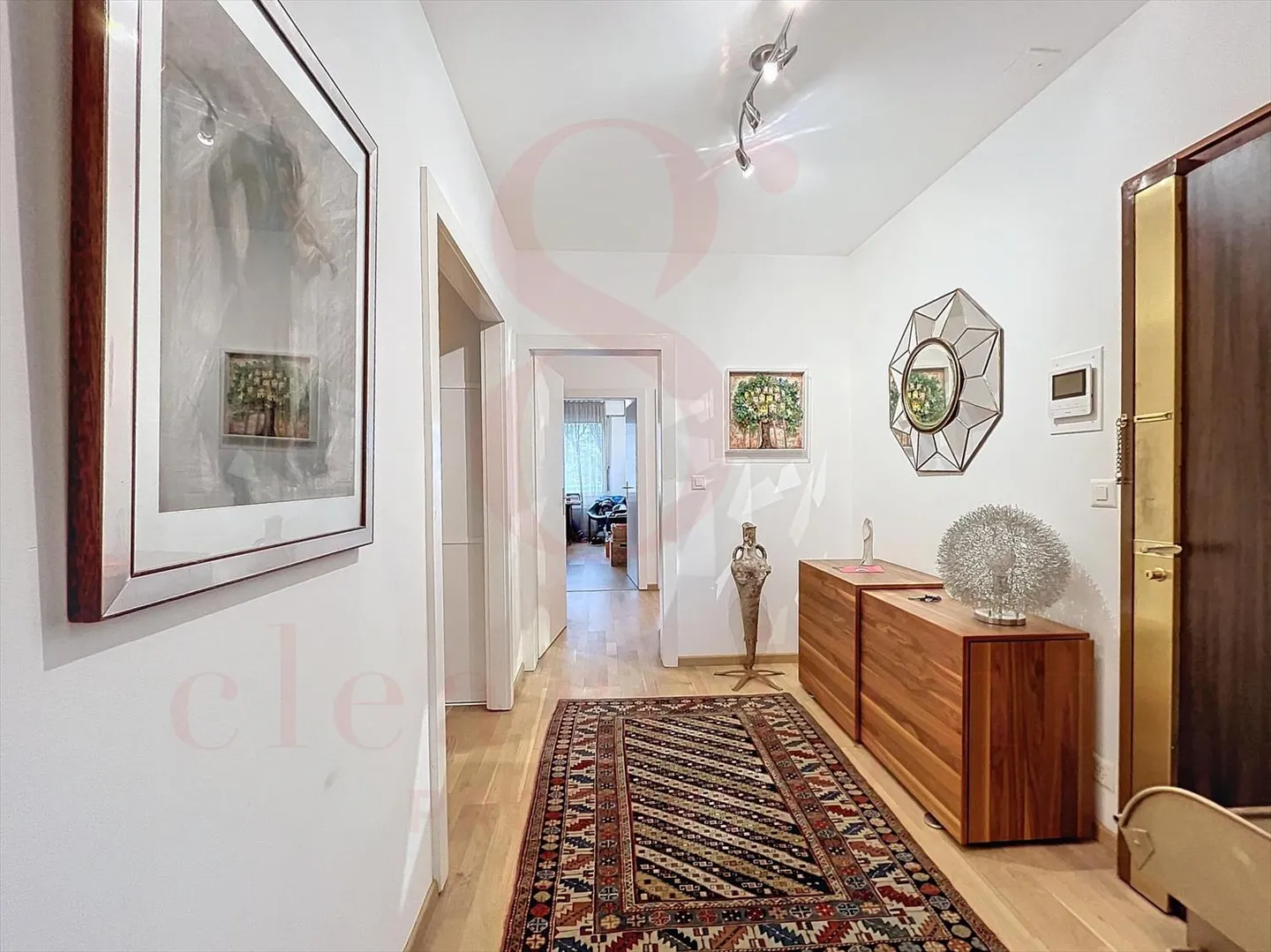 Wohnung mit atemberaubendem Blick - Foto 2 von 6