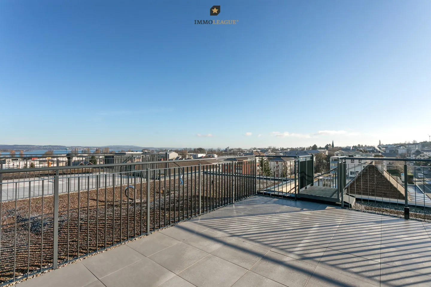 Appartamento attico esclusivo con ampie terrazze soleggiate. - Foto 1 di 11