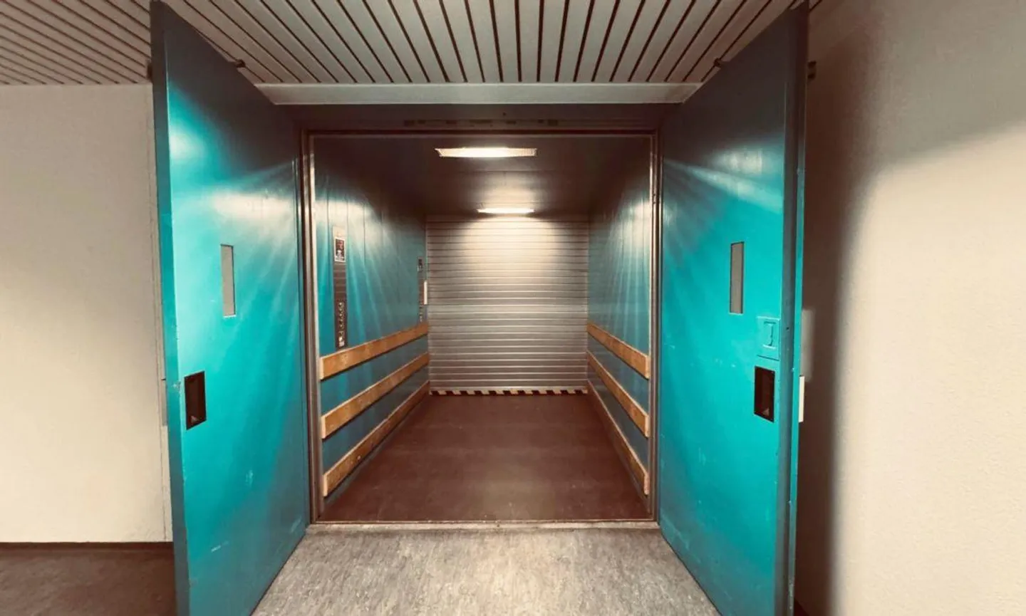 Gewerbefläche mit einfachem Zugang - Foto 8 von 9