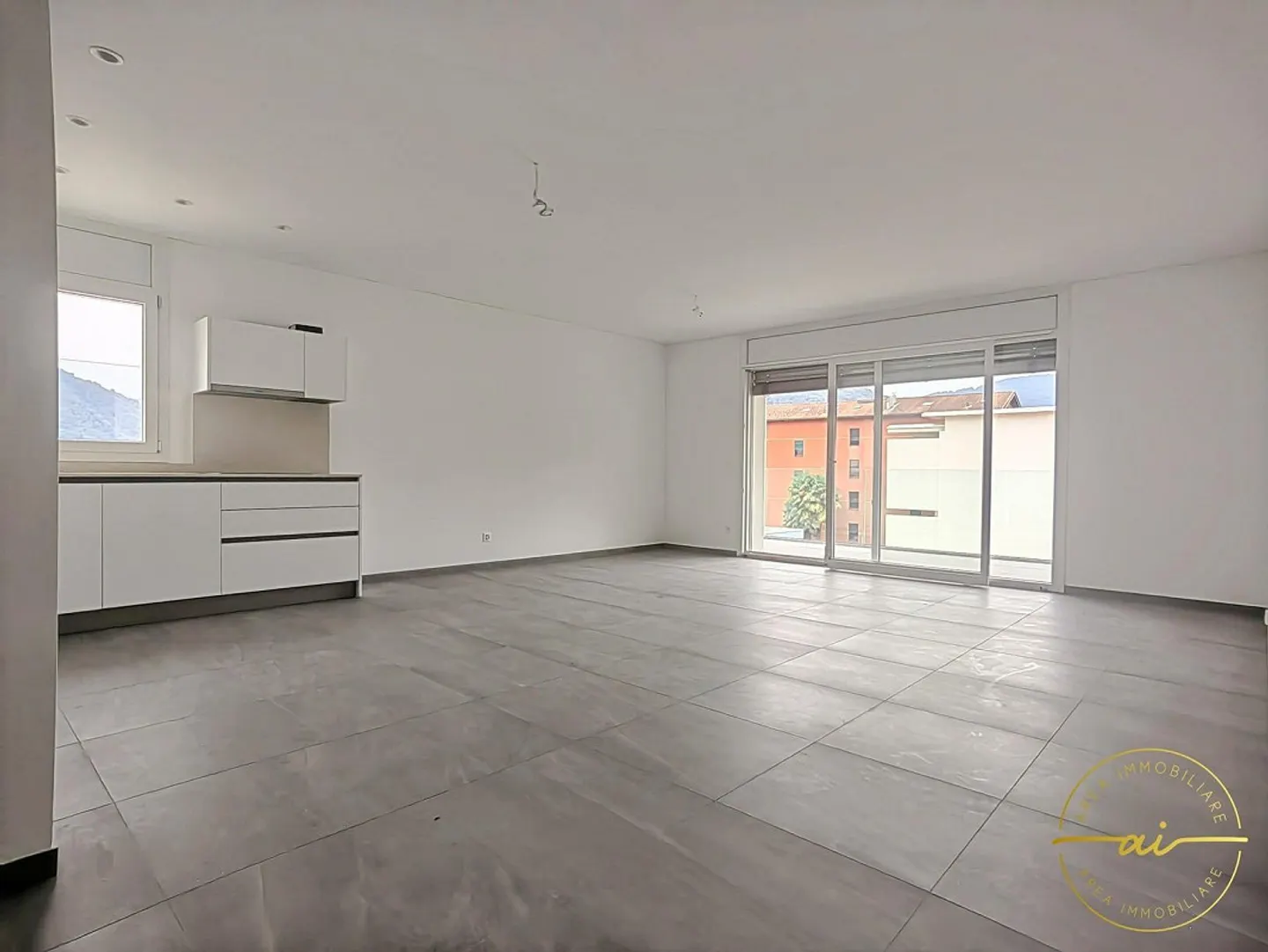 NEW 3.5-ROOM APARTMENT ON THE SECOND FLOOR - Photo 3 of 9