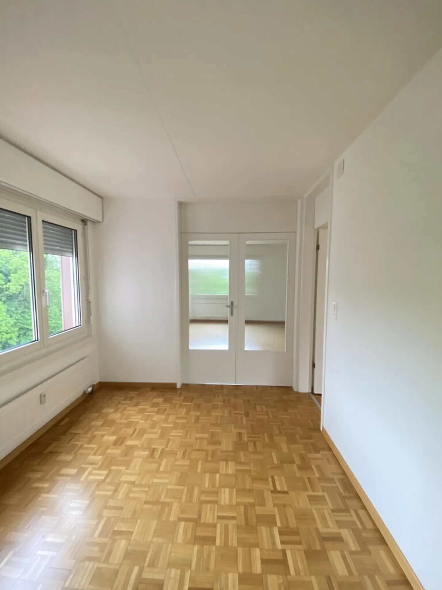 Modern 4.5-Room Apartment - Photo 1 of 5