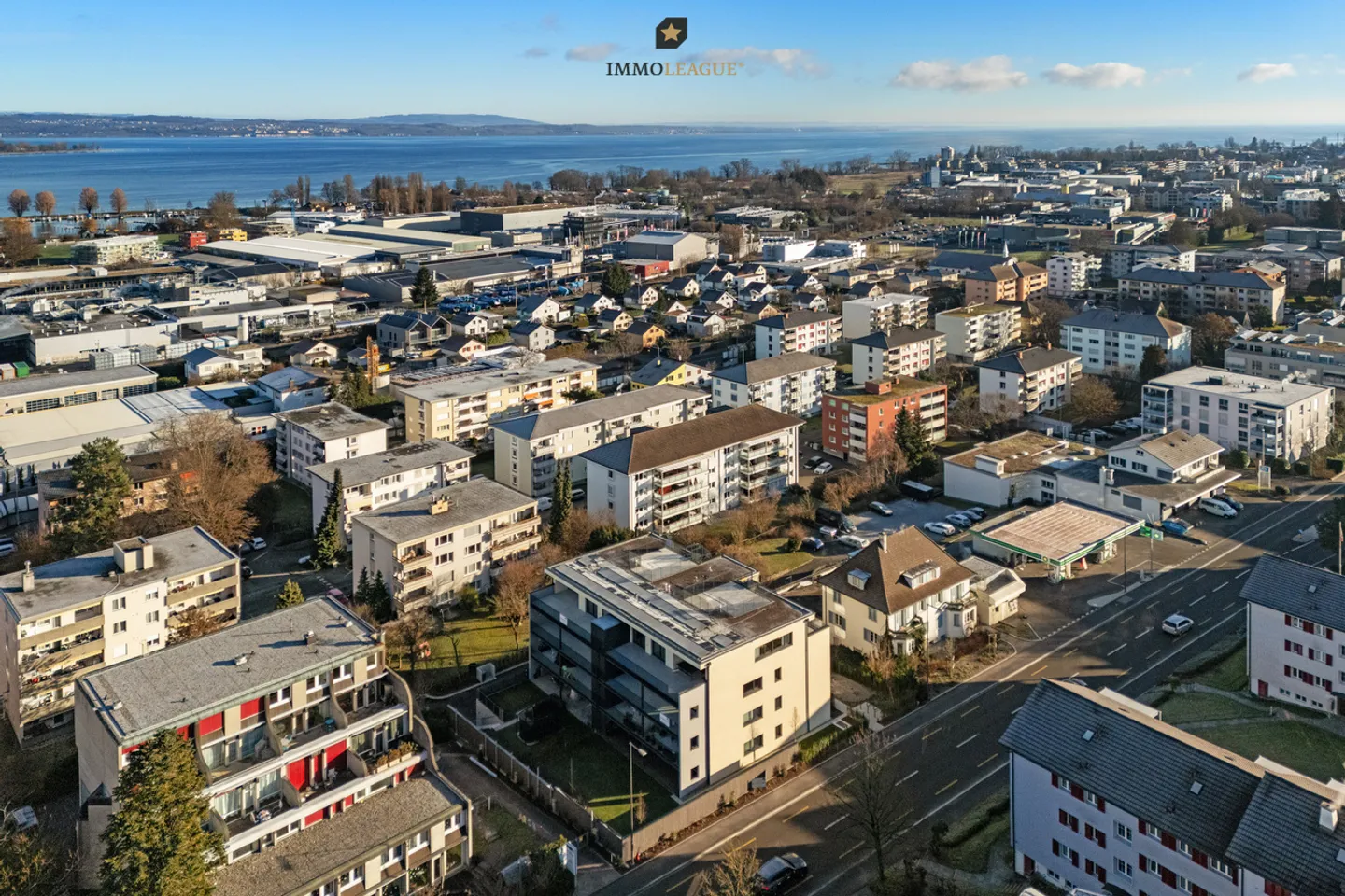 Appartamento attico esclusivo con ampie terrazze soleggiate. - Foto 10 di 11