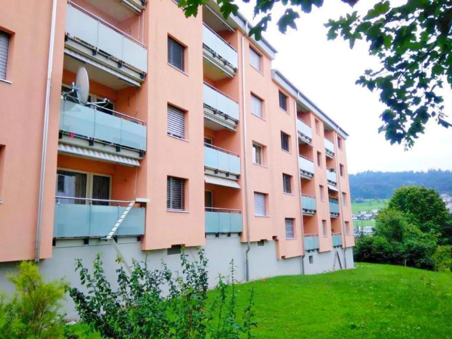 Appartement calme et central avec vue sur le Pilatus - Photo 1 sur 8