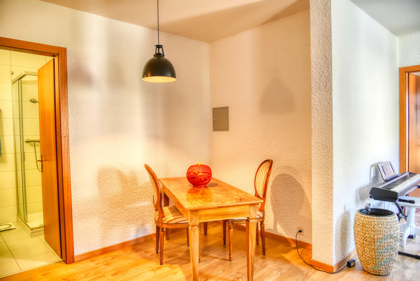 «EXKLUSIV ZU VERMIETEN Charmante 2 1/2 Zimmerwohnung von 54m² in Sitten» - Foto 4 von 12
