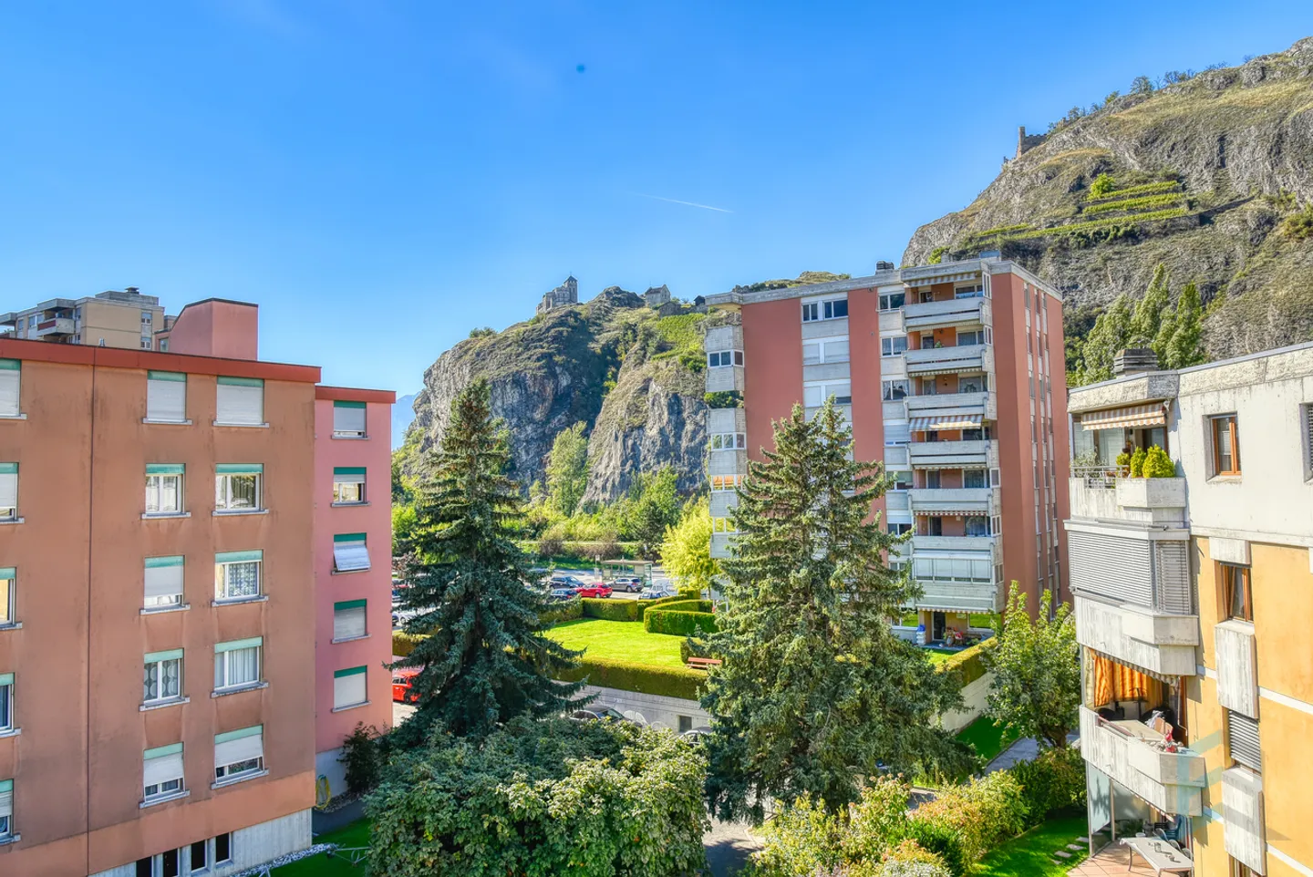 «EXKLUSIV ZU VERMIETEN Charmante 2 1/2 Zimmerwohnung von 54m² in Sitten» - Foto 10 von 12