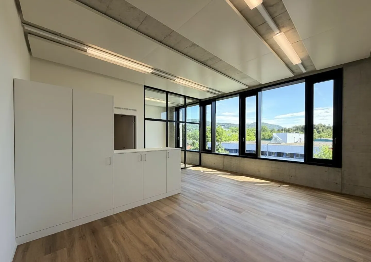 Modernes Büro in Aarau - Foto 2 von 13