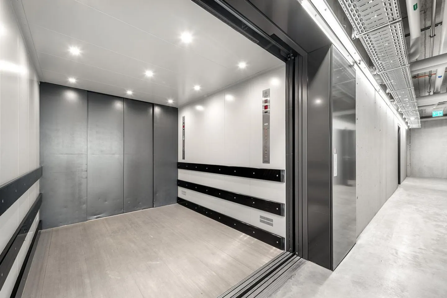 Propriété de bureau et commerciale de haute qualité - Photo 10 sur 15