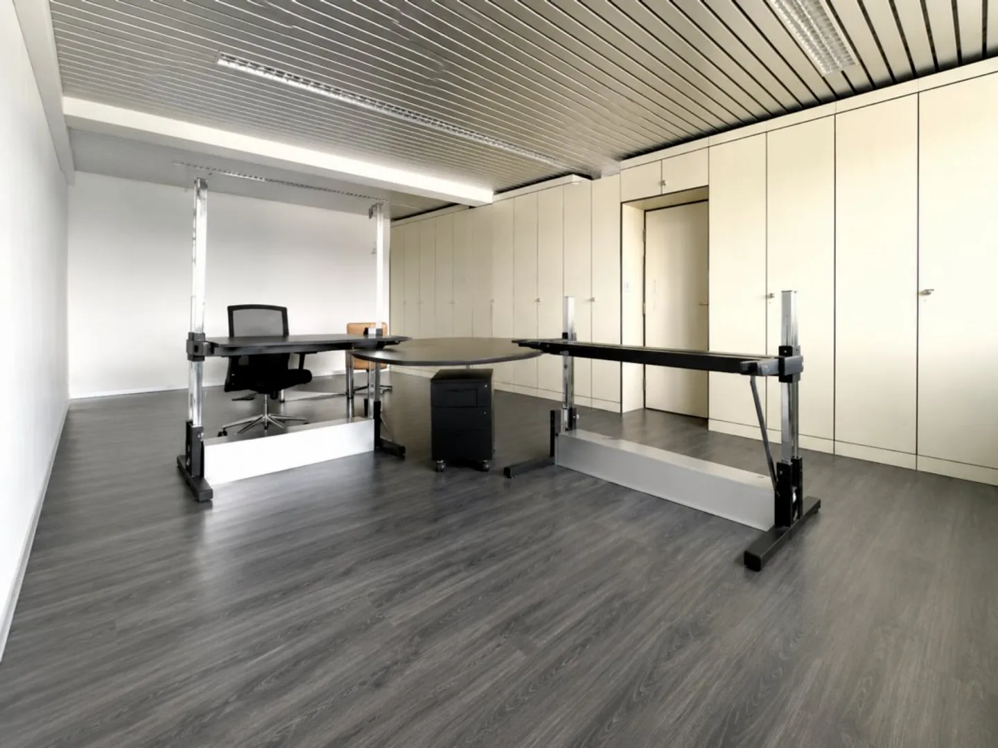 Amministrativo/Ufficio 1 stanza 200 m2 a Ried b. Kerzers - Foto 3 di 8