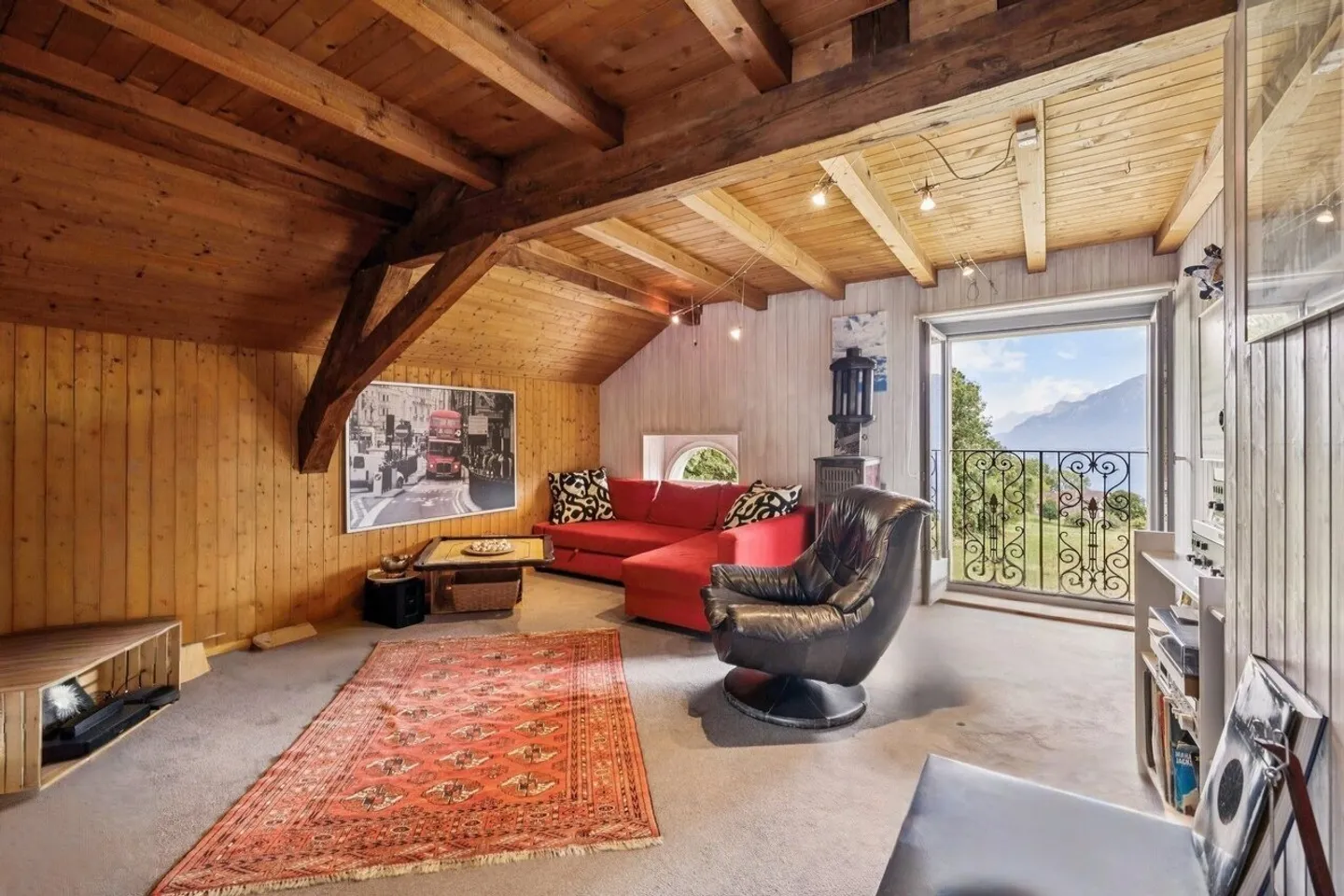 Ein charaktervolles Haus in einer grünen Umgebung - Foto 10 von 13