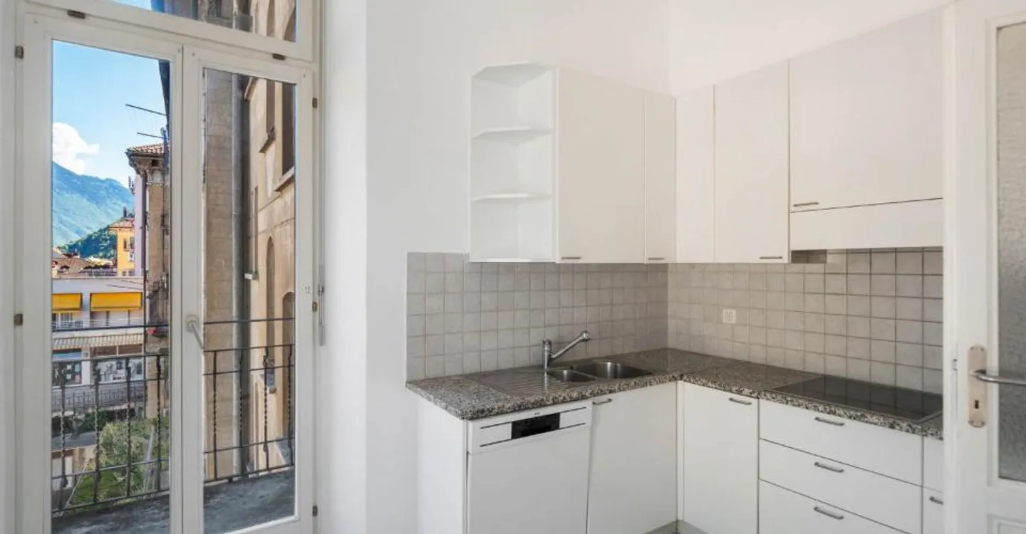 Magnifique appartement dans un immeuble historique - Photo 3 sur 11