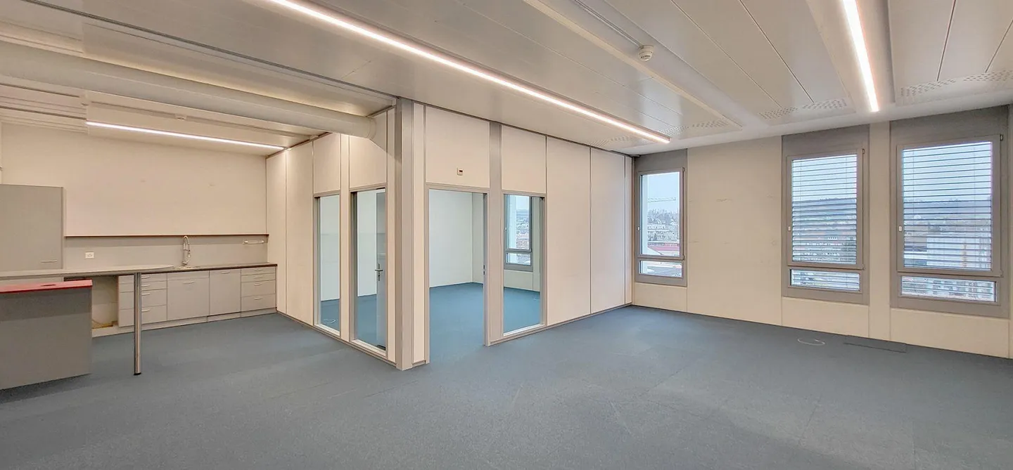 Your new location - ideal for teams & departments! - Photo 10 of 13