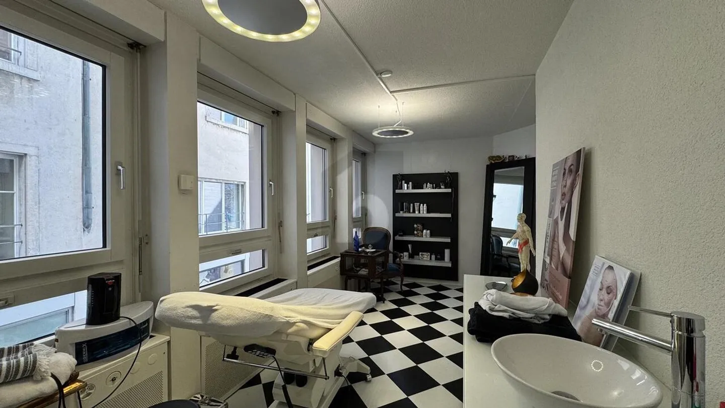 Attraktiver Verkaufsraum in Zürich - Foto 4 von 6