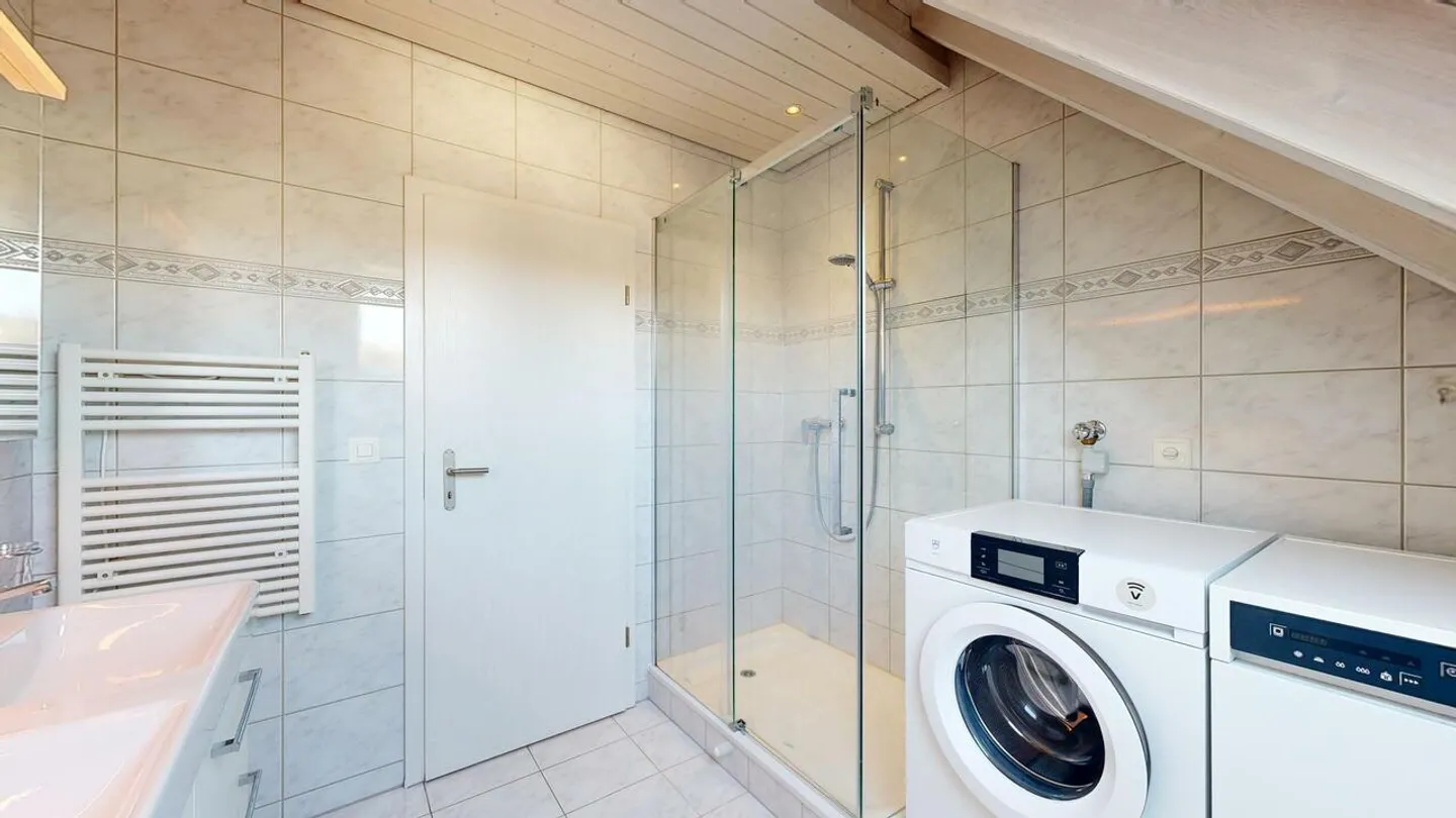 Appartamento in vendita - Foto 9 di 13