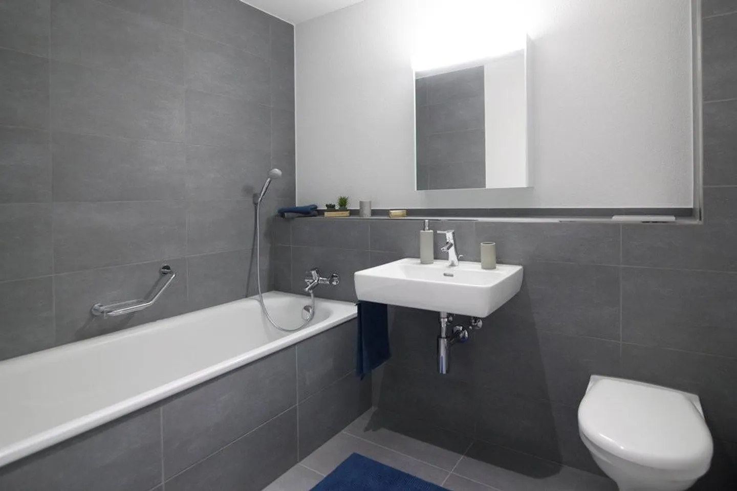 Modern, spacious ground floor apartment - Photo 5 of 6